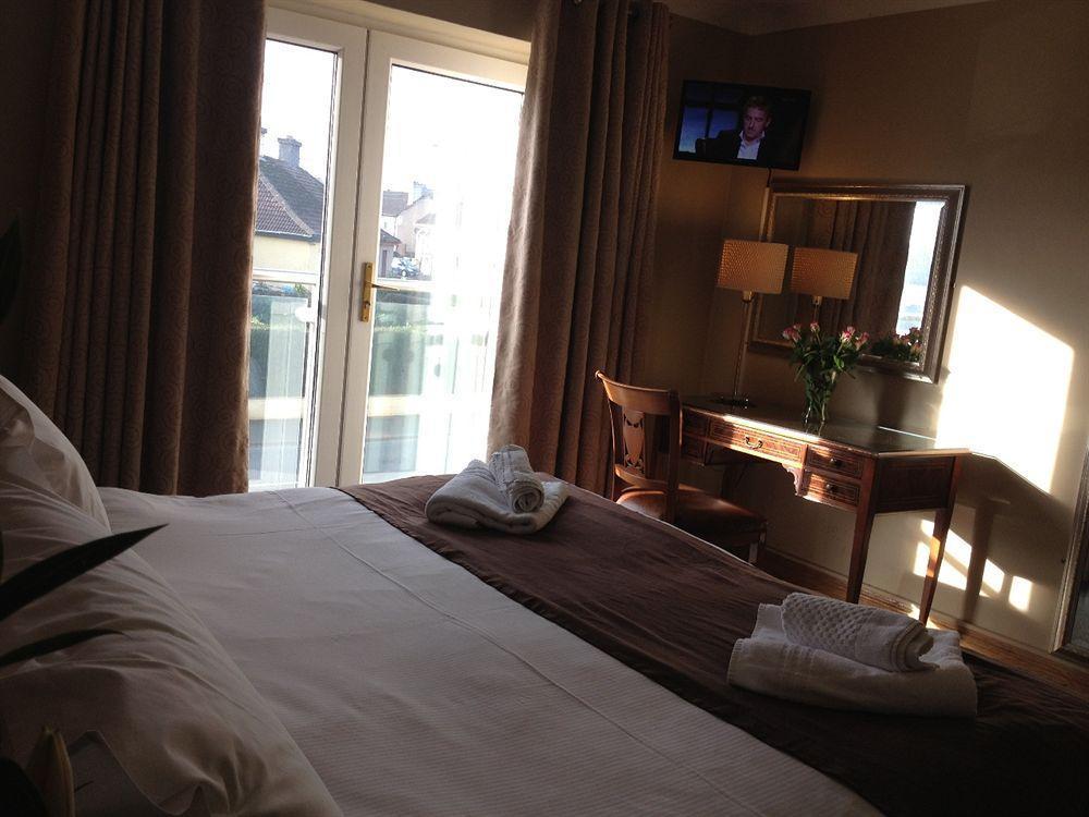 Ashford Court Boutique Hotel Ennis Exteriör bild