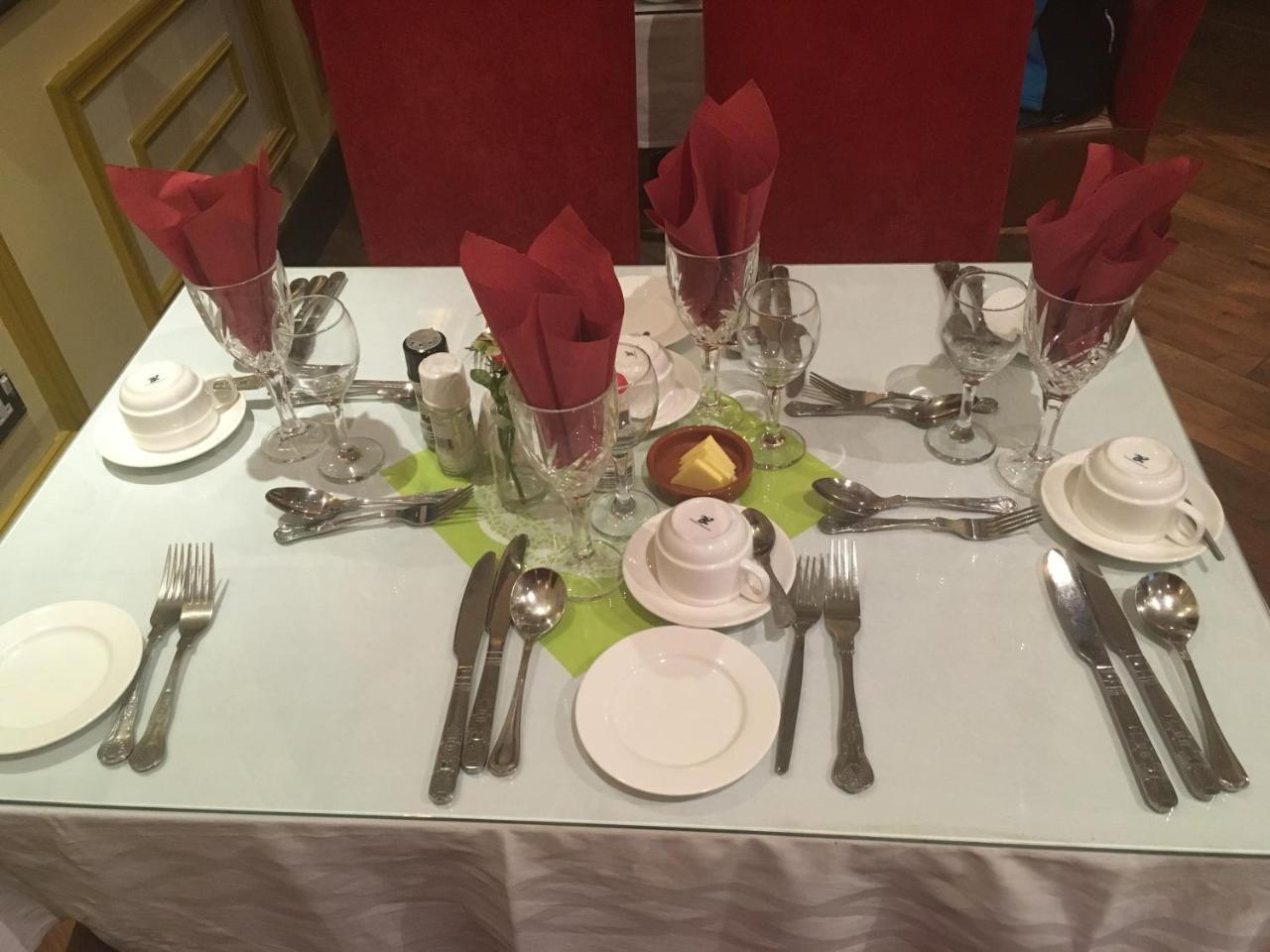 Ashford Court Boutique Hotel Ennis Exteriör bild